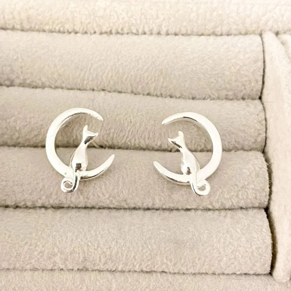 925 Sterling Silver Tiny Cat Studs Small Moon Cat Earrings Kitty Studs